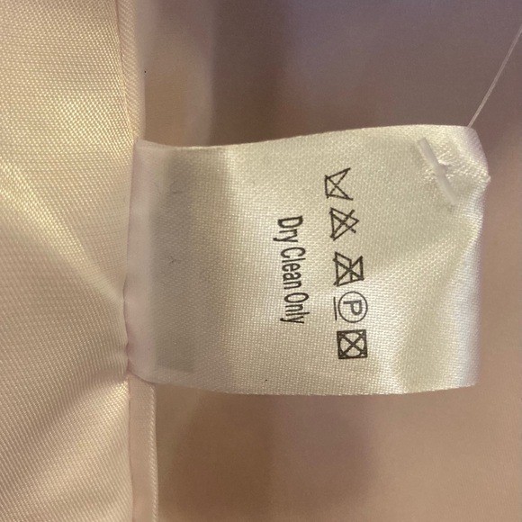 IT’S HERE!!! 🛍 PINK TWEED BLAZER - Picture 12 of 14